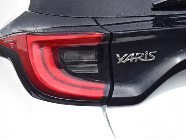 Toyota Yaris Business Hybride