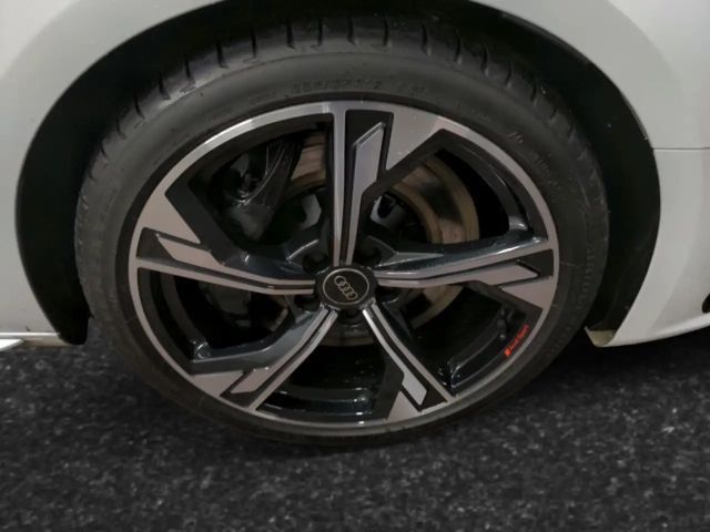 Audi S4 Avant Quattro