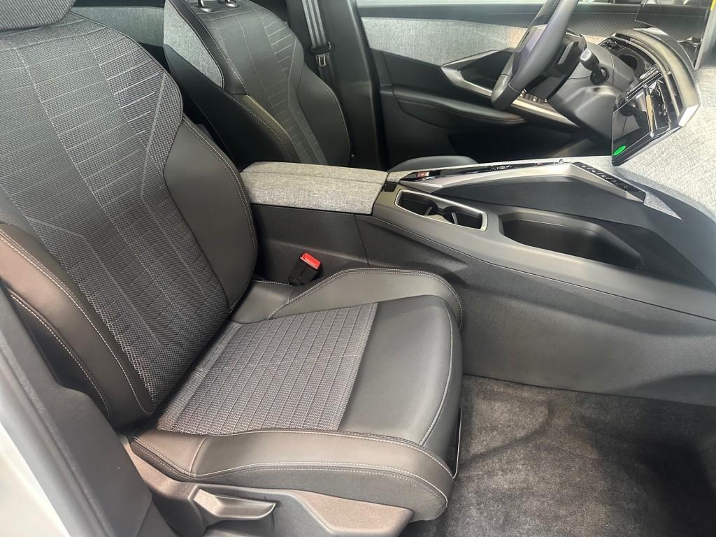 Peugeot 5008 Allure Pack Hybrid