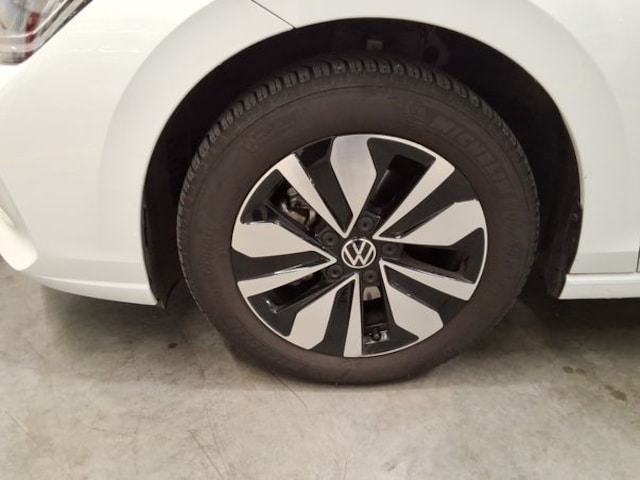 Volkswagen Golf 1.5 TSI Golf VIII