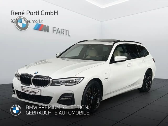 BMW 320 320e M-Sport Touring xDrive