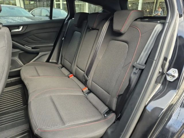 Ford Focus ST Line Wagon