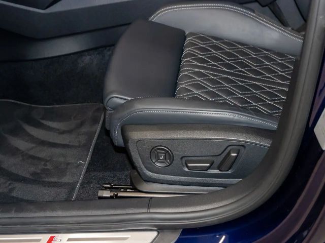 Audi A3 45 TFSI Hybride S-Line Sedan