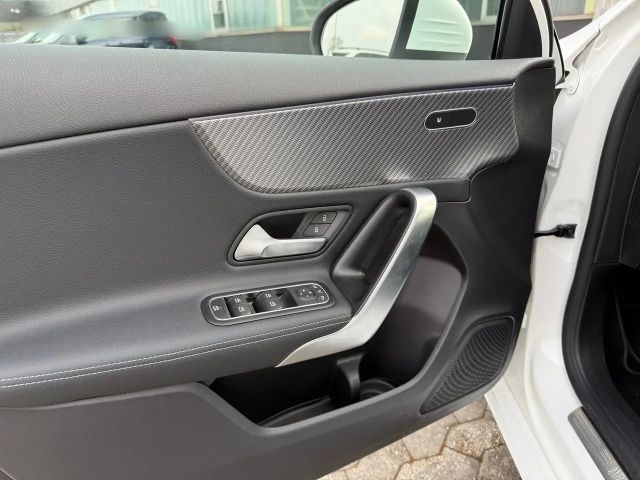 Mercedes-Benz A 180 Progressive