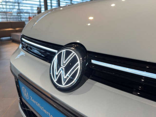 Volkswagen Golf 2.0 TDI DSG Golf VIII R-Line