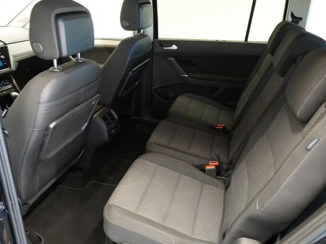 Volkswagen Touran 1.5 TSI DSG