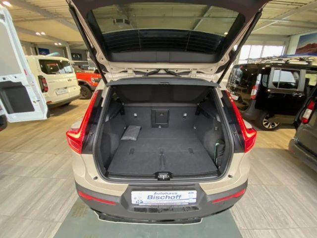 Volvo XC40 Dark Plus