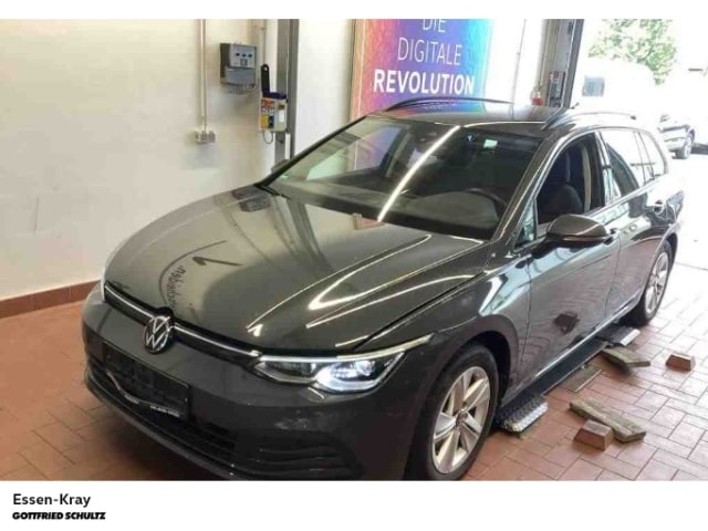 Volkswagen Golf 1.5 eTSI DSG Life Variant