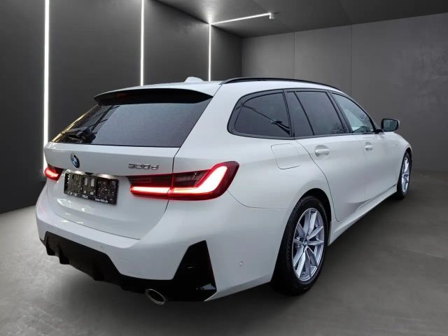 BMW 320 320d M-Sport Touring