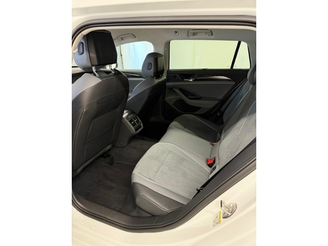 Volkswagen Passat 1.5 eTSI DSG Variant