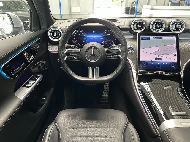 Mercedes-Benz GLC 300 4MATIC AMG Line Premium