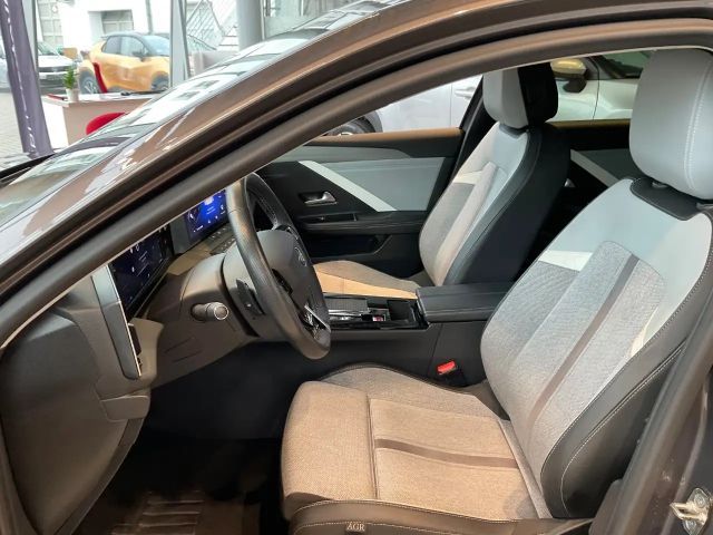 Opel Astra 1.6 Turbo Elegance Turbo