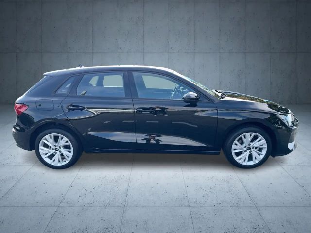 Audi A3 30 TFSI Sedan