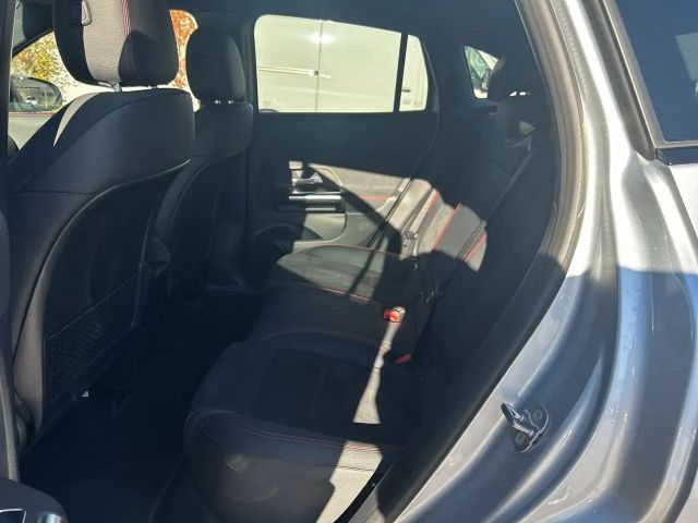 Mercedes-Benz EQA 300 4MATIC AMG Line