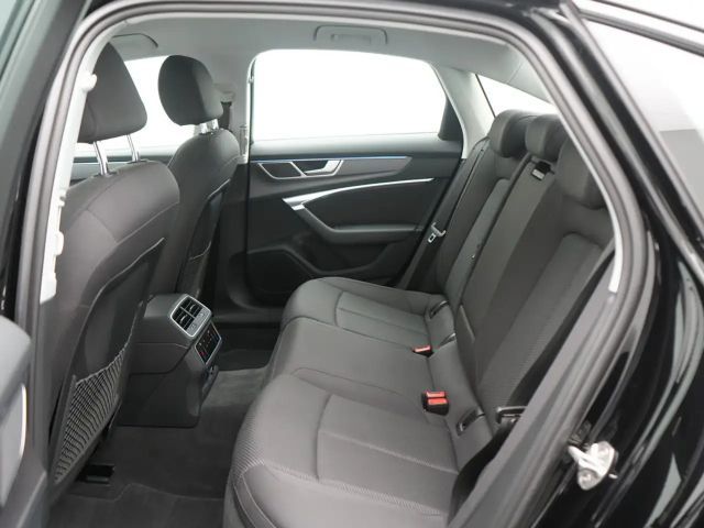 Audi A6 Quattro Sedan