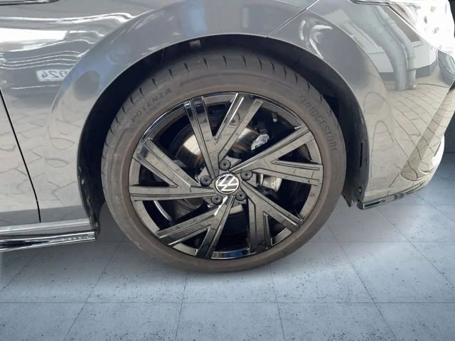 Volkswagen Golf 1.5 eTSI DSG R-Line