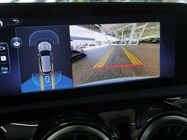 Mercedes-Benz CLA 200 AMG Line