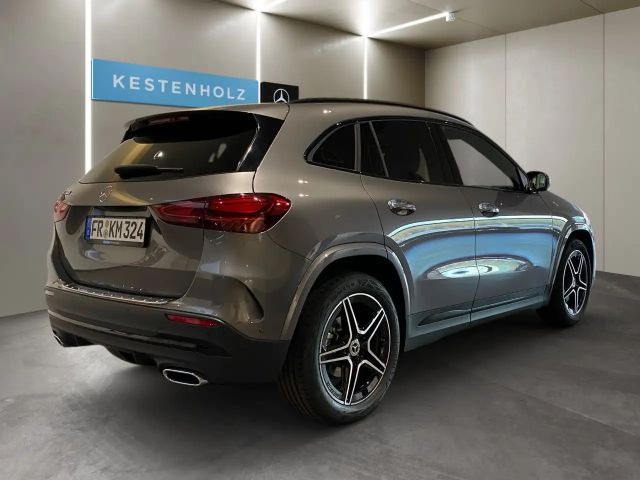 Mercedes-Benz GLA 200 AMG Line