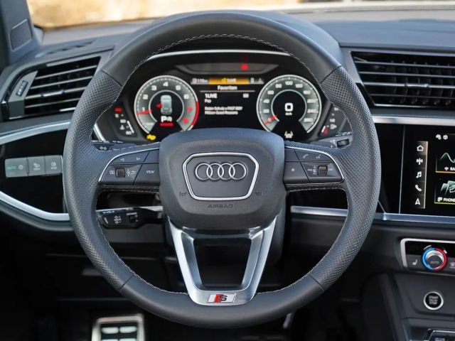 Audi Q3 35 TFSI S-Line