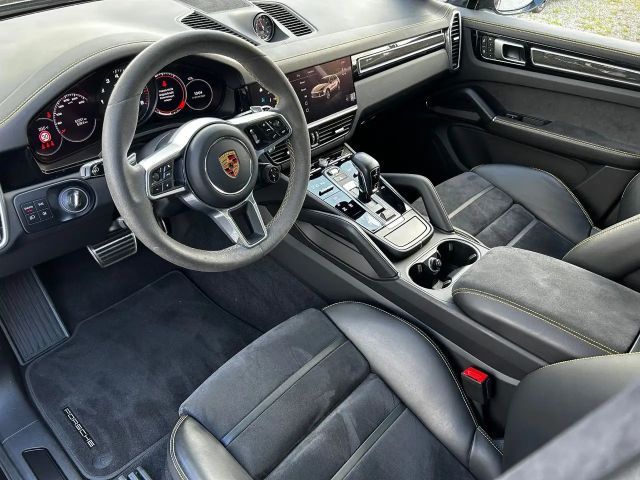 Porsche Cayenne GTS