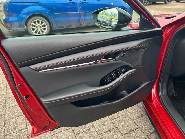 Mazda 3 2.5L Homura SkyActiv e-Skyactiv