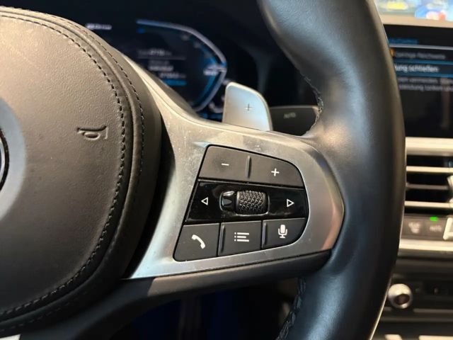 BMW 330 330e M-Sport Sedan