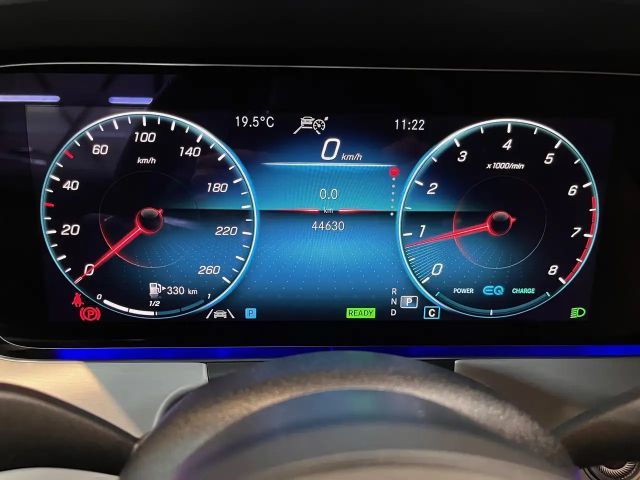 Mercedes-Benz E 200 AMG Line Coupé