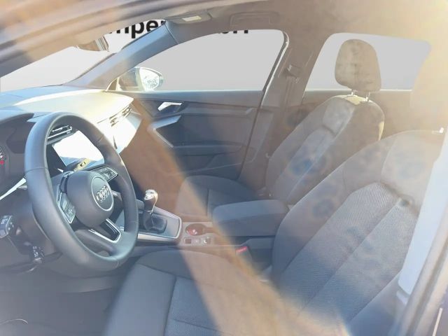 Audi A3 30 TFSI Sedan