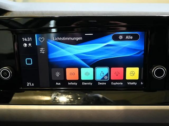 Volkswagen Golf Life Variant