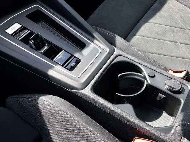 Volkswagen Golf 2.0 TDI DSG Golf VIII Style