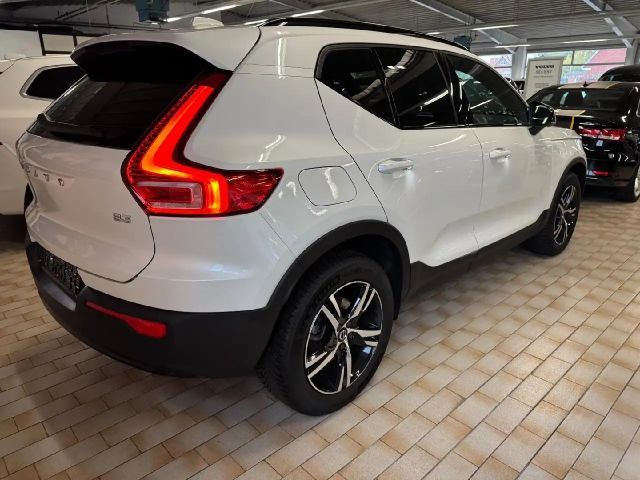 Volvo XC40 Dark Plus