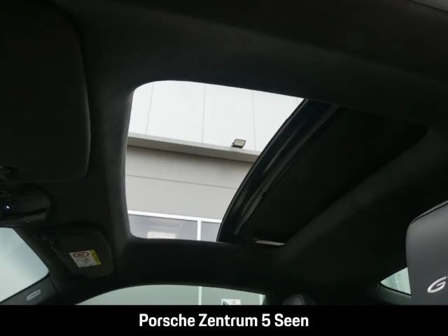 Porsche 992 Carrera Coupé GTS