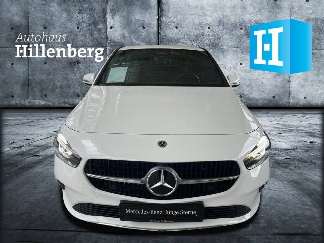 Mercedes-Benz B 200 Progressive Sedan