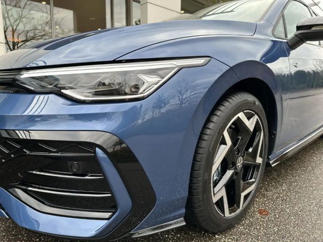 Volkswagen Golf 1.5 eTSI DSG Plus R-Line Style