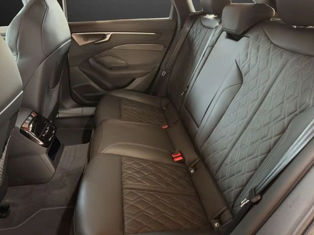 Audi A6 Avant Quattro