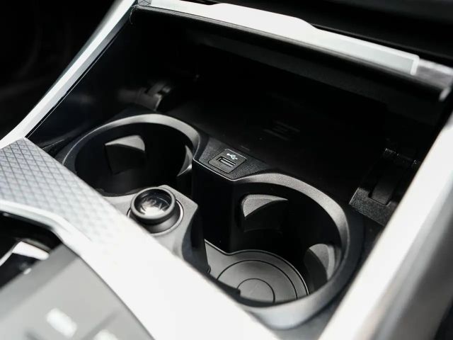 BMW 320 320d M-Sport Touring xDrive