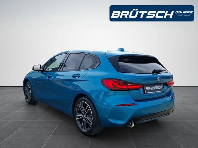 BMW 118 118i Sedan Sport Line