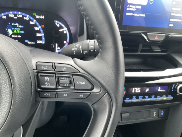 Toyota Yaris Cross 5-deurs Team D