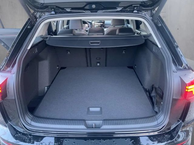 Volkswagen Golf Business DSG Variant