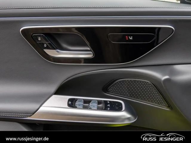 Mercedes-Benz E 200 AVANTGARDE Estate