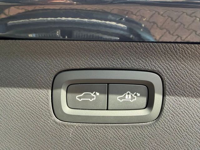 Volvo XC90 AWD Dark Plus Recharge T8