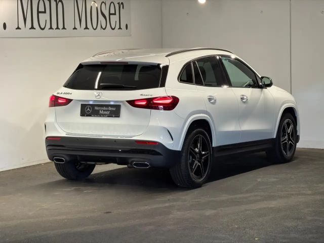 Mercedes-Benz GLA 200 4MATIC GLA 200 d