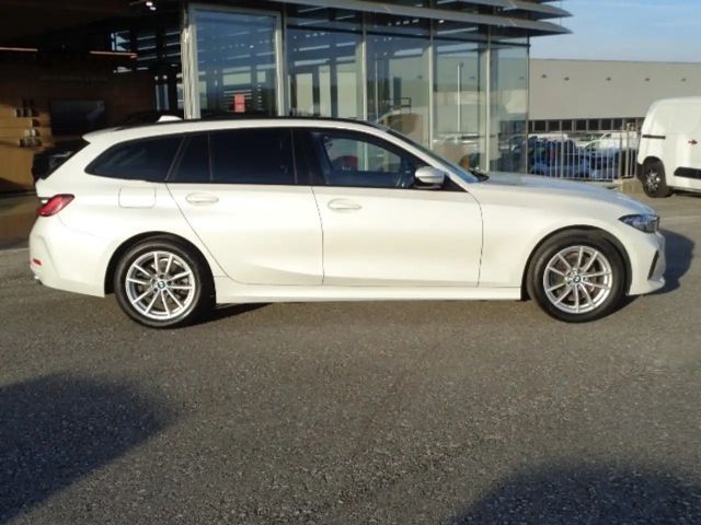BMW 320 320d Touring xDrive