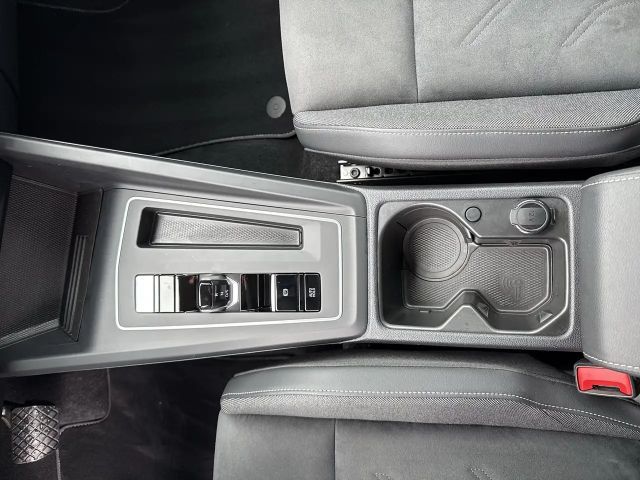 Volkswagen Golf Life eHybrid