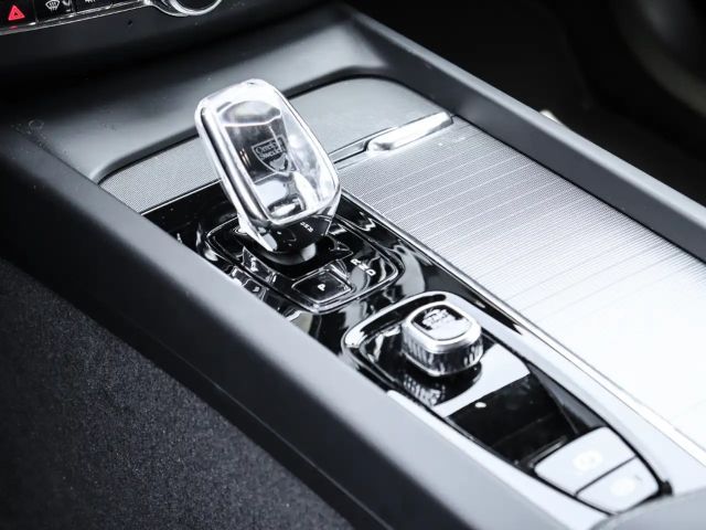 Volvo XC60 Dark Plus