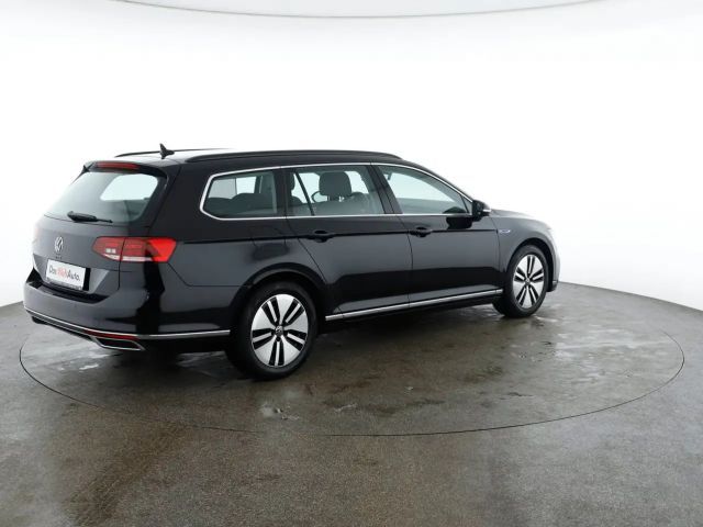 Volkswagen Passat GTE Variant