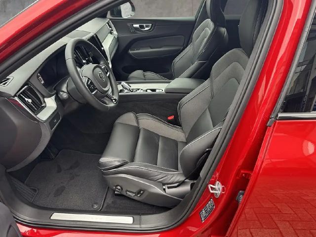 Volvo XC60 Dark Plus