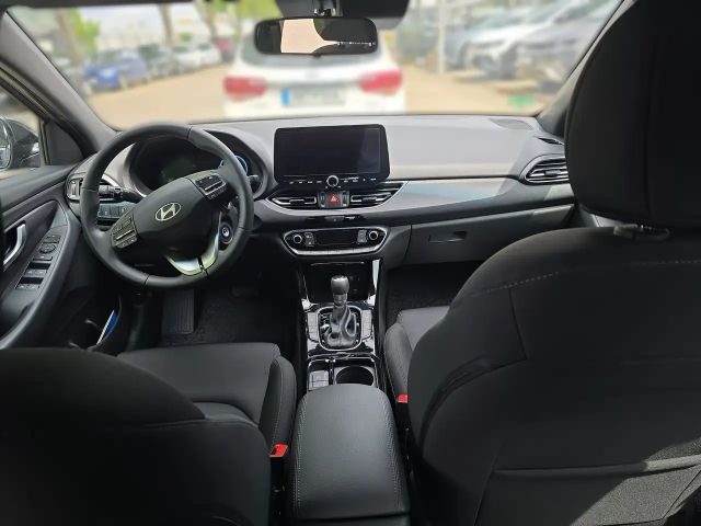 Hyundai i30 Advantage Hybrid