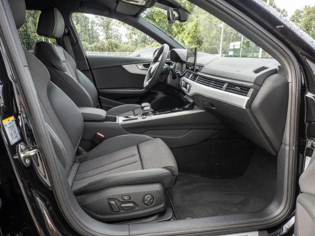 Audi A4 35 TDI Avant S-Line