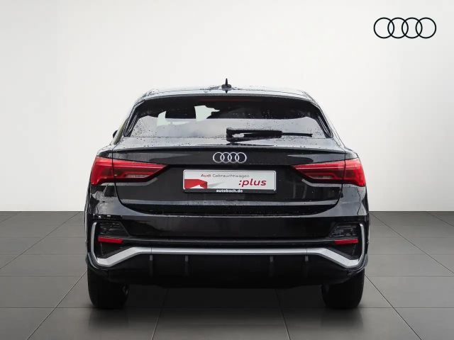 Audi Q3 S-Line S-Tronic